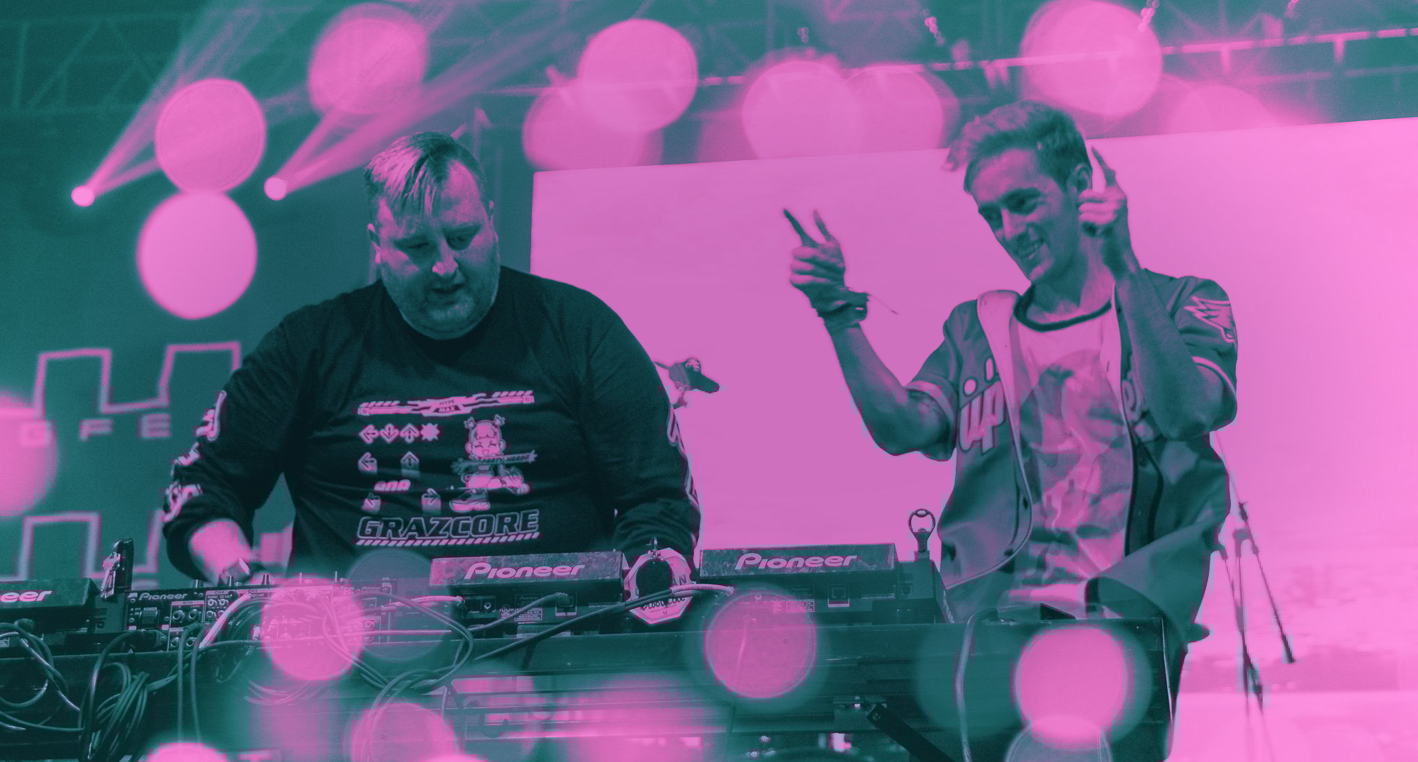 Soundrop artist Kabuki performing live